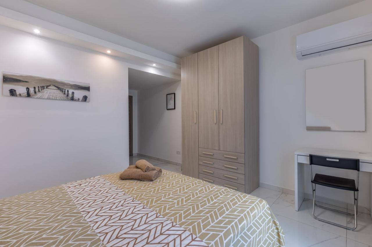 Terrace View- A Charming Two Bedrooms Penthouse Ac-Wifi Msida Exterior foto