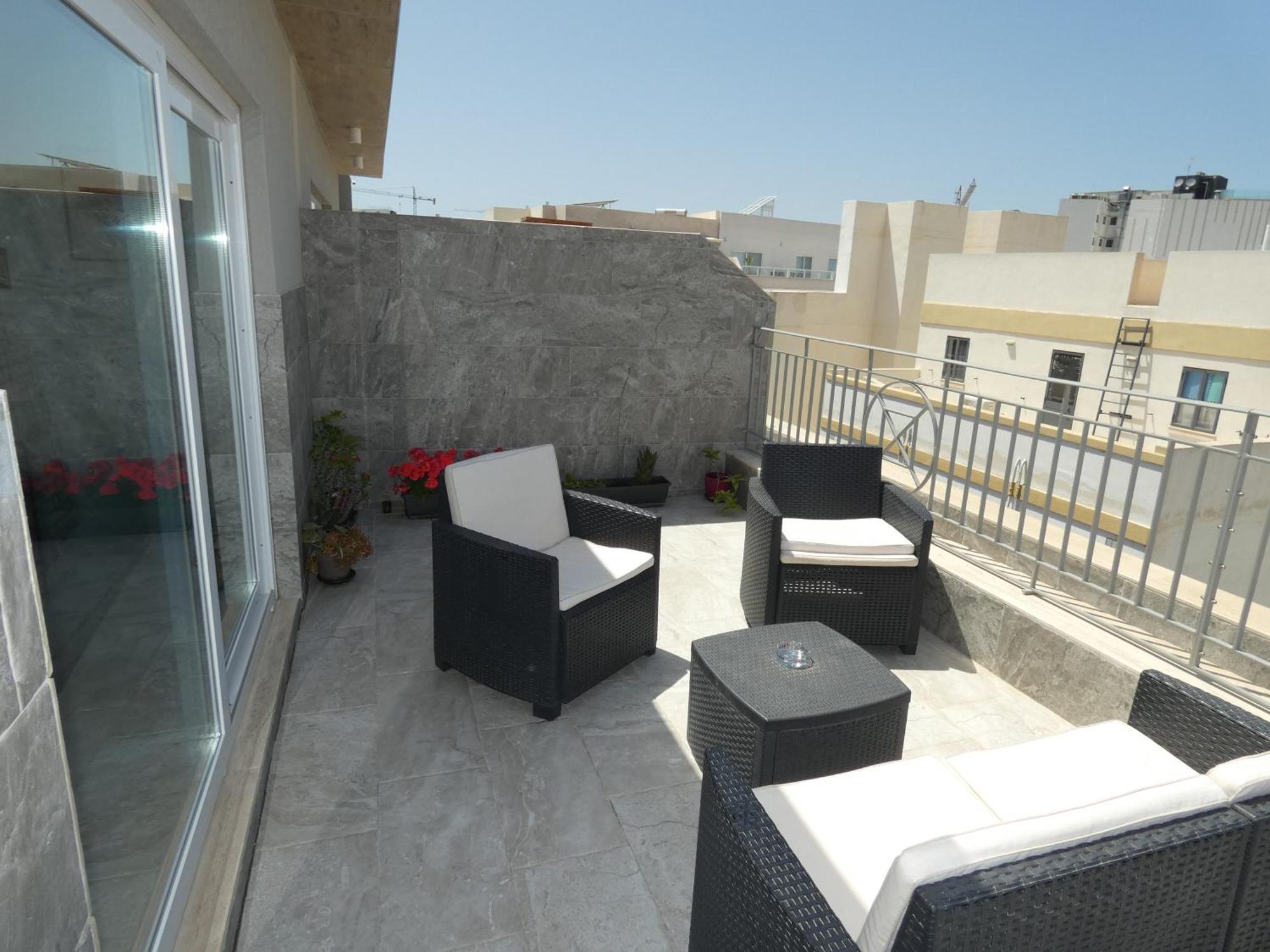 Terrace View - A Stylish Two Bedrooms Penthouse Ac-Wifi Msida Exterior foto